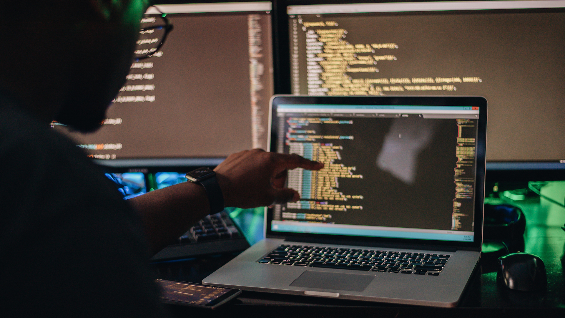professionals-in-non-tech-industry-E2A